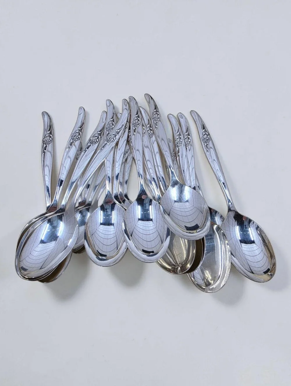 Oneida Rose Song Soup Spoons Set Of 16 Silverplate Vintage Rogers